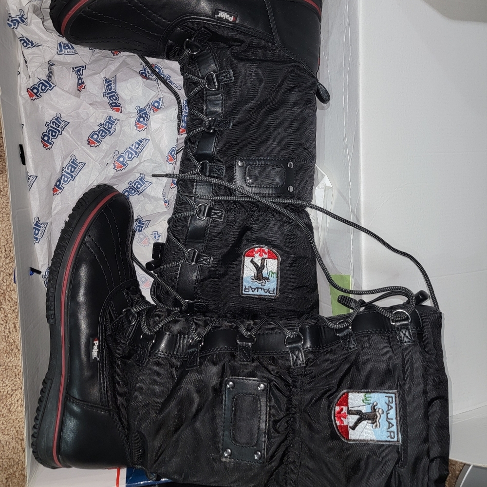 Pajar Canada snow boots